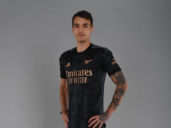 Jakub Kiwior menjadi rekrutan kedua Arsenal di Januari