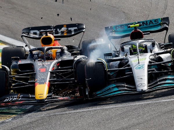 Lewis Hamilton akui rivalitasnya dengan Verstappen tak seburuk yang dibayangkan banyak orang.