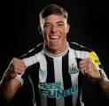 Newcastle United Rampungkan Transfer Bek West Ham, Harrison Ashby