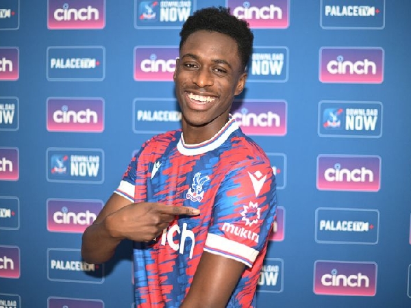 Albert Sambi Lokonga akan menghabiskan sisa musim ini di Crystal Palace