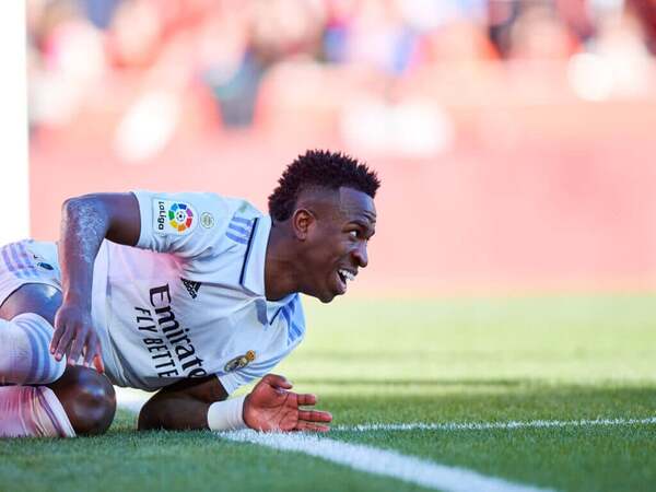 Vinicius Junior kembali menjadi korban serangan rasisme, saat Real Madrid tumbang 0-1 dari Real Mallorca hari Minggu (5/2) malam / via Getty Images