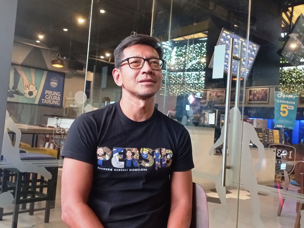 Direktur Persib, Teddy Tjahjono menyatakan Erick Thohir aktif di Persib selama sepuluh tahun