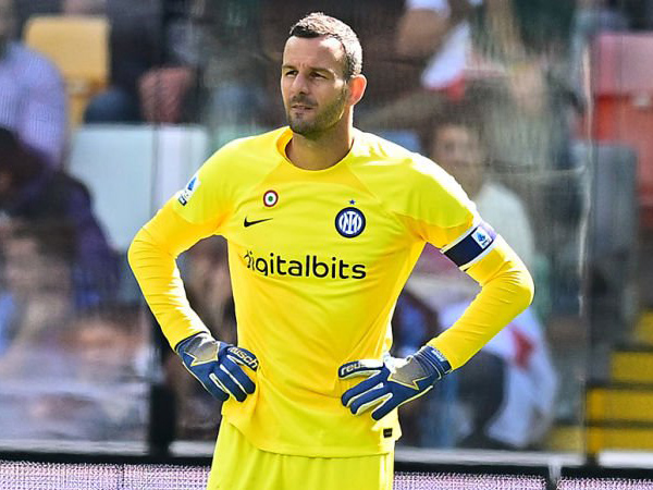 Kiper Inter Milan, Samir Handanovic.