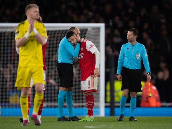 Arsenal tersingkir dari Liga Europa setelah Gabriel Martinelli gagal mengeksekusi penalti