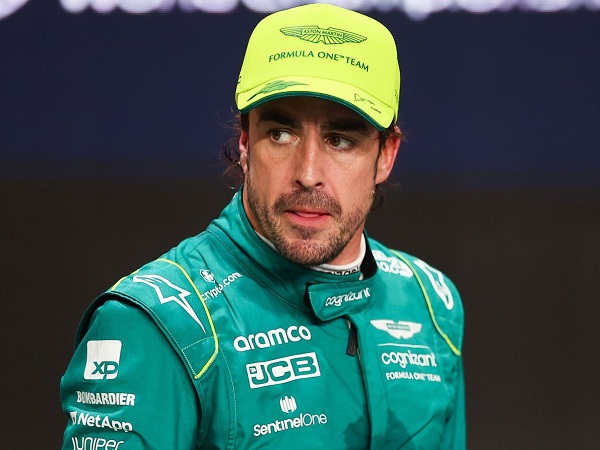 Fernando Alonso pesimistis lihat peluang Aston Martin kalahkan Red Bull.