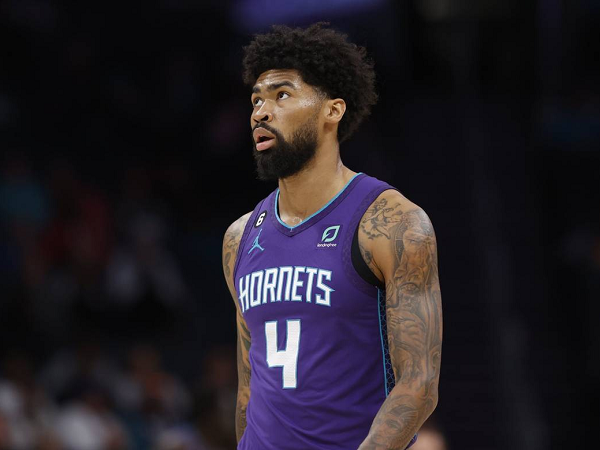 Charlotte Hornets resmi perpanjang kontrak dari Nick Richards.