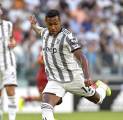 Juventus Sudah Tentukan Masa Depan Alex Sandro