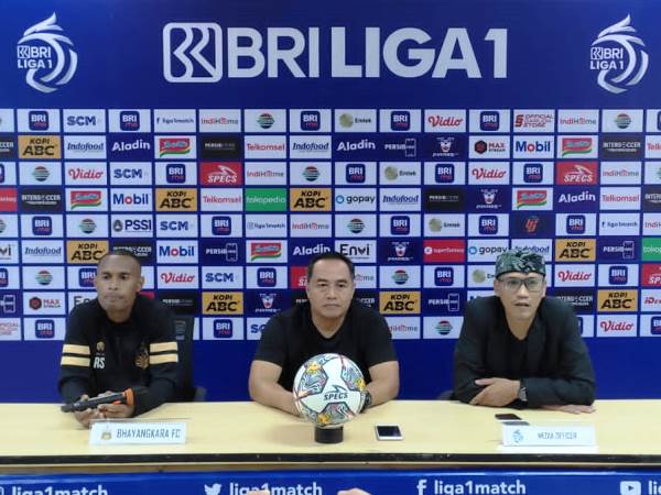 Gendut Doni dalam jumpa pers Bhayangkara FC jelang laga
