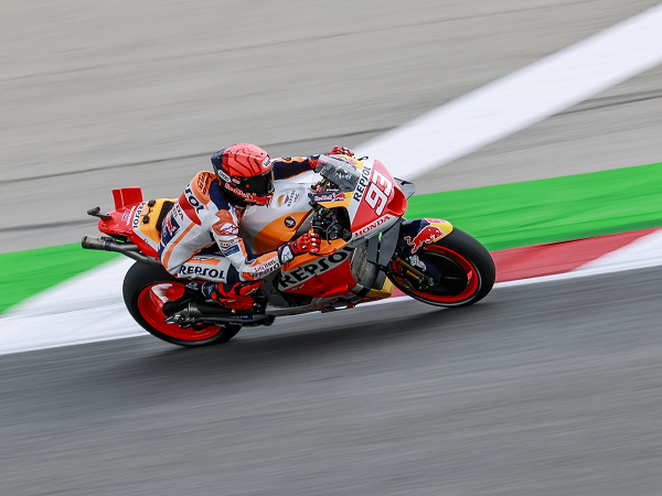 Finish ketiga di sprint race GP Portugal sudah cukup buat Marc Marquez tersenyum.