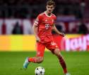 Meski Minim Kesempatan Bermain, Josip Stanisic Masih Betah di Bayern Munich