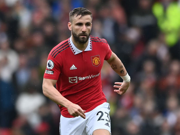 Bek Manchester United, Luke Shaw.