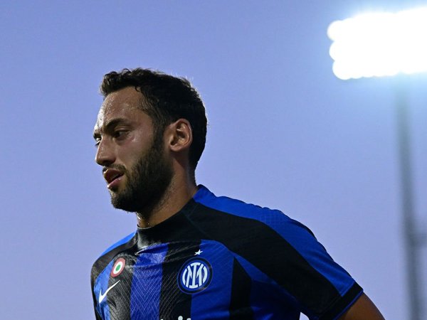 Hakan Calhanoglu