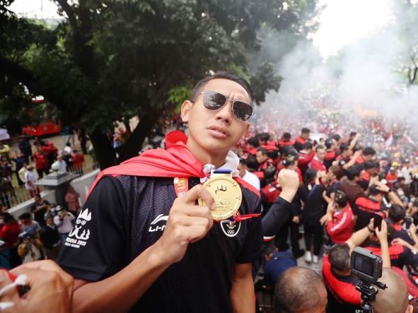 Beckham Putra Nugraha ketika diarak di Jakarta usai meraih medali emas SEA Games