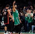 Boston Celtics Perpanjang Napas Usai Sikat Heat di Game 6