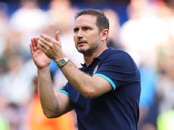 Frank Lampard mengakhiri tugasnya sebagai manajer sementara Chelsea