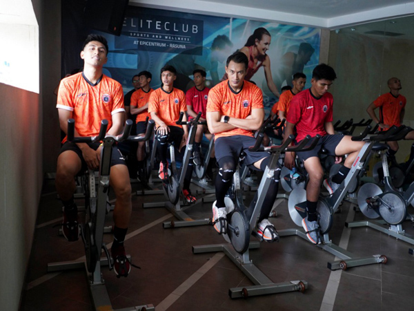 Latihan skuat Persija Jakarta di gym Elite Club Epicentrum