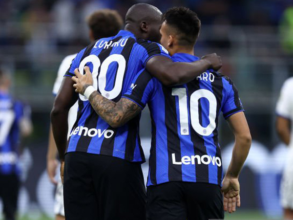 Lautaro Martinez dan Romelu Lukaku.