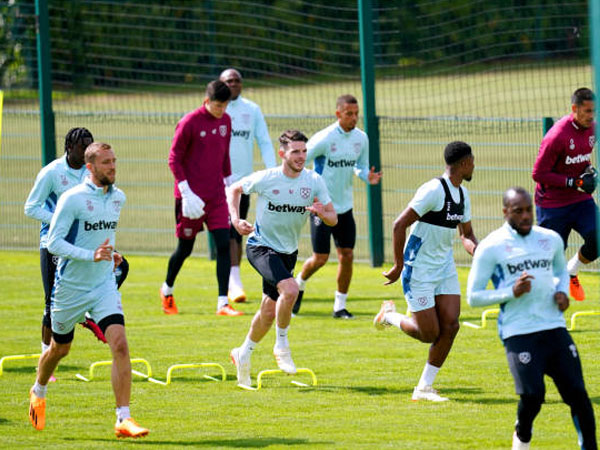 Sambut Final Conference League, West Ham Latihan di Portugal