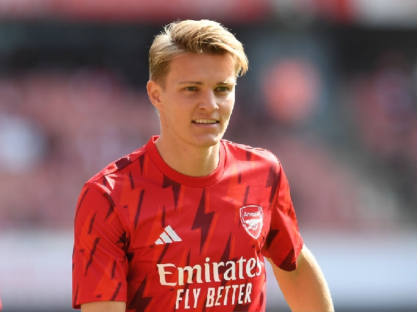Arsenal bertekad untuk mempertahankan Martin Odegaard
