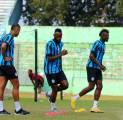 Arema FC Siapkan Kejutan, Akan Datangkan Pemain Timnas Kamerun