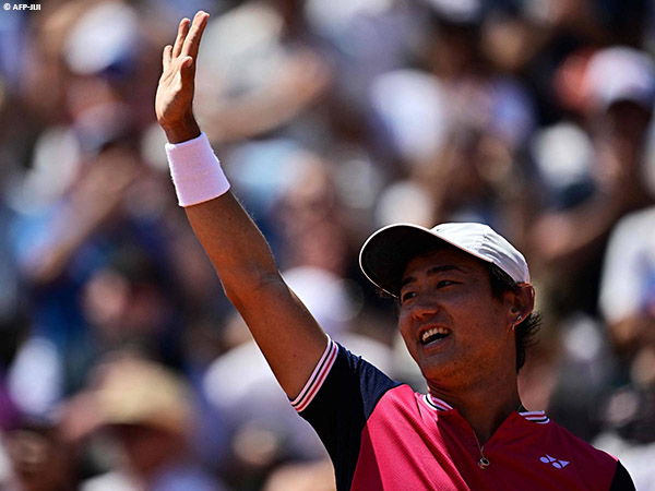 Hasil French Open: Yoshihito Nishioka Amankan Satu Tempat Di Babak 16 Besar
