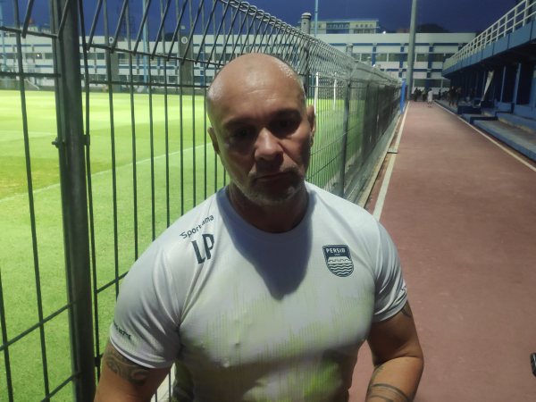 Pelatih kiper Persib, Luizinho Passos