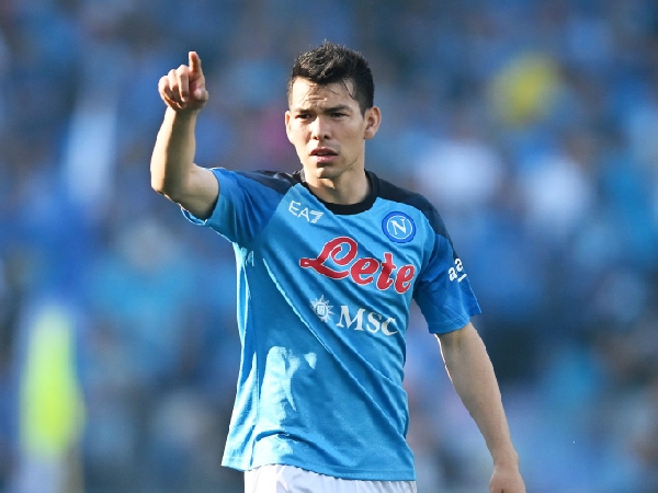 Aston Villa mengincar tanda tangan Hirving Lozano dari Napoli
