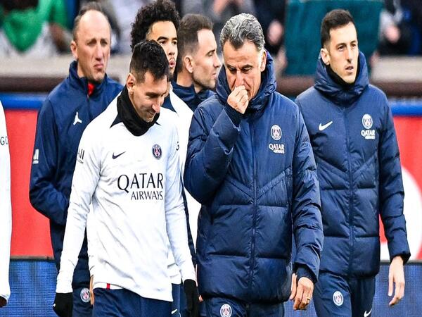 Napoli disebut sudah menyiapkan kontrak berdurasi dua musim untuk mempekerjakan mantan manajer PSG yaitu Christophe Galtier / via AFP