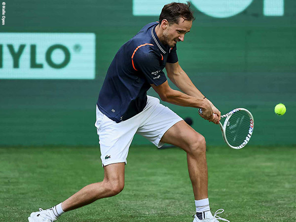 Daniil Medvedev supera Oscar Otte e chega à final no ATP 500 de Halle