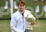 Menang Atas Andrey Rublev, Alexander Bublik Jadi Juara Di Halle