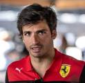 Carlos Sainz Tak Punya Rencana Tinggalkan Ferrari