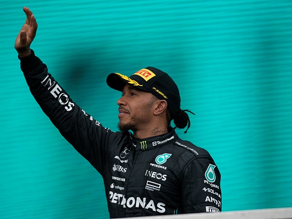 Lewis Hamilton can’t leave the Canadian GP podium