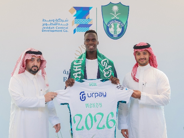 Edouard Mendy resmi berpisah dengan Chelsea