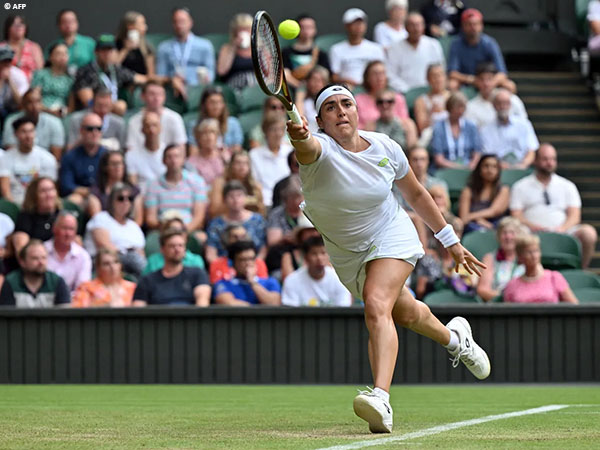 Hasil Wimbledon: Pertaruhkan Perempatfinal, Ons Jabeur Tantang Petra Kvitova