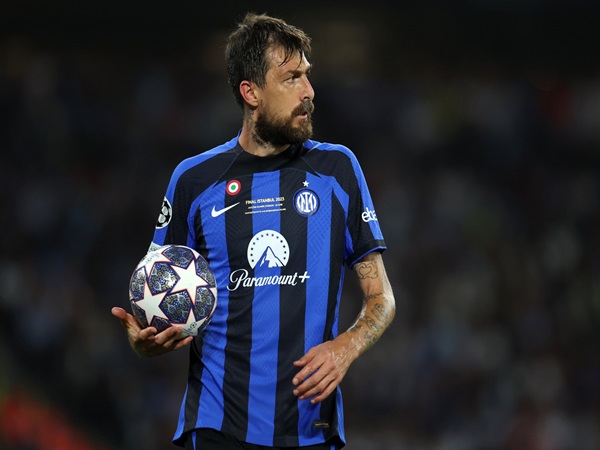 Lazio resmi lepas Acerbi ke Inter