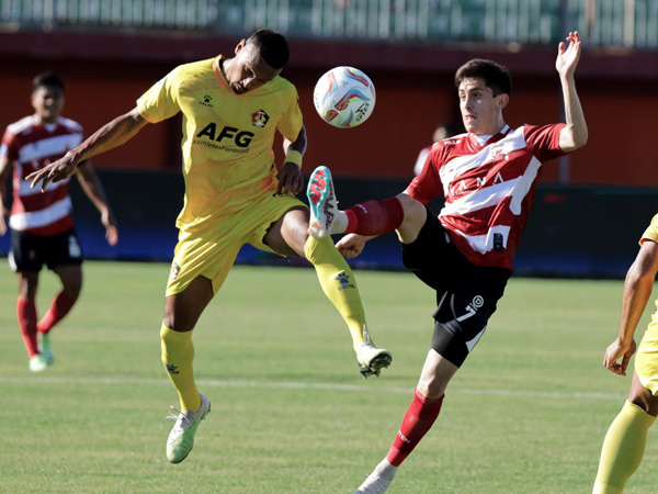 Pencetak gol ketiga Madura United, Fransisco Rivera ke gawang Persik Kediri