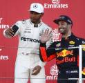Lewis Hamilton Komentari Comeback Ricciardo ke F1