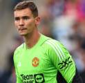Aston Villa Intip Peluang Rekrut Matej Kovar dari Manchester United