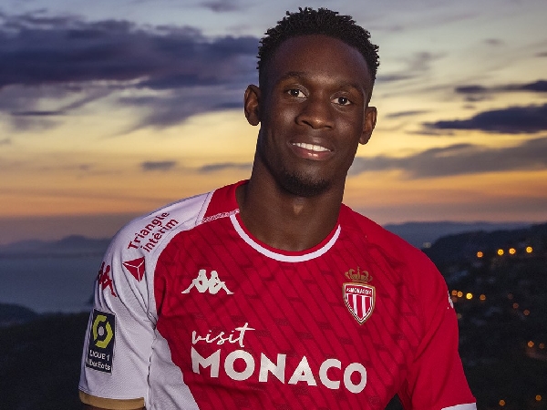 Folarin Balogun menandatangani kontrak lima tahun di AS Monaco