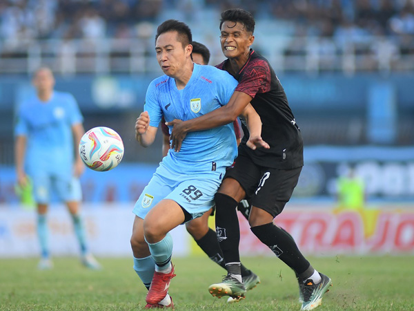 Laga Persela Lamongan kontra Persijap Jepara di laga pertama Liga 2