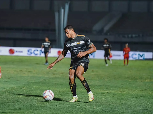 Penyerang Dewa United FC, Alex Martins Ferreira