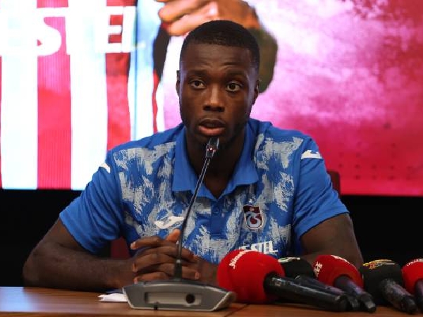 Nicolas Pepe memulai tantangan baru di Trabzonspor