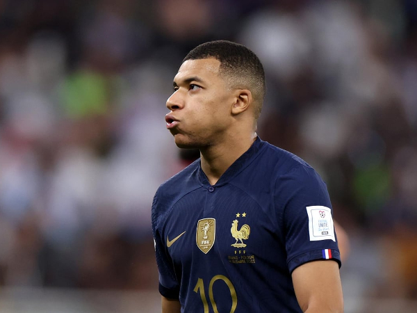 Didier Deschamps ungkap cedera yang dialami Kylian Mbappe