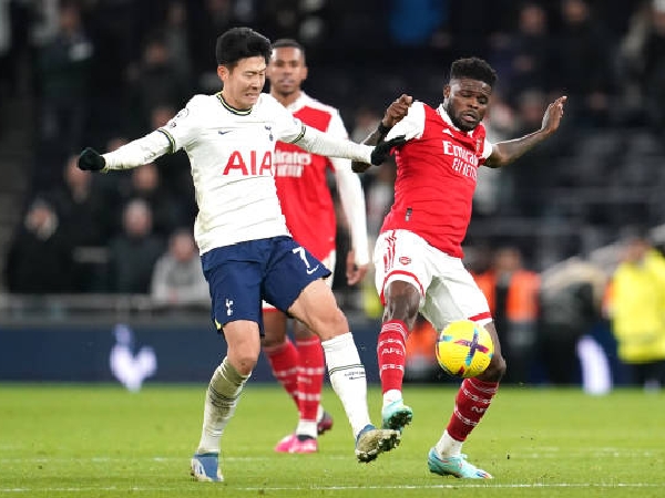 Arsenal dan Tottenham akan berhadapan di Emirates Stadium
