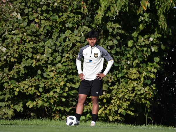 Penyerang timnas Indonesia U-17, Muhammad Nabil Asyura saat berlatih di Jerman