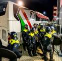 Dua Pemain Legia Warsawa Ditangkap Polisi Belanda, Warga Polandia Marah