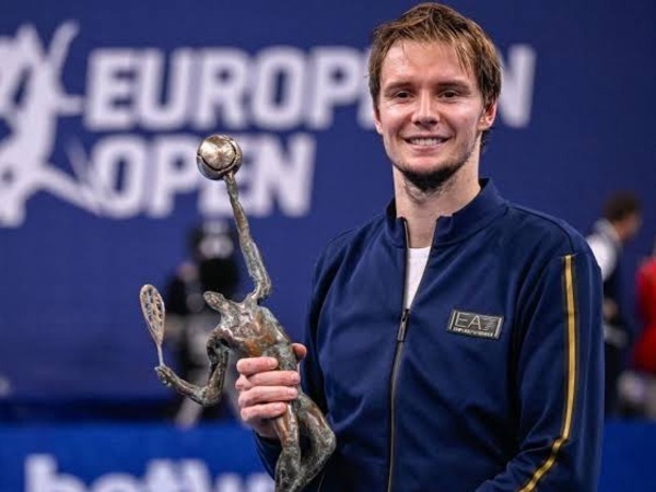 Jadi Juara Di Antwerp, Alexander Bublik Kandaskan Mimpi Arthur Fils