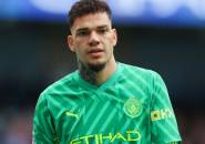 Ederson Moraes Tambah Daftar Pemain Manchester City yang Cedera