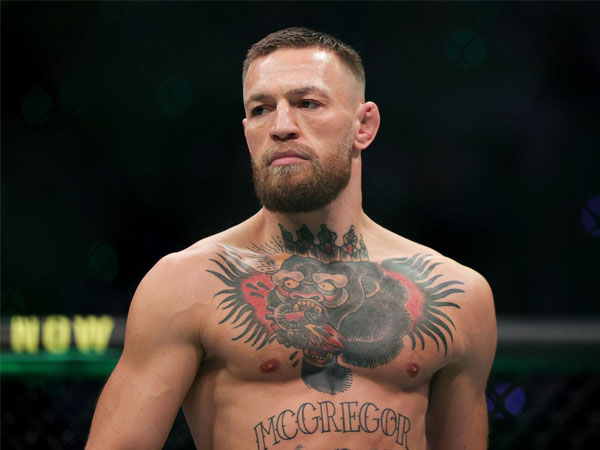 Conor McGregor menyuarakan rasa frustasinya karena absen panjang sejak Juli 2021. (Foto: MMA Fighting)