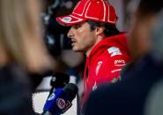Carlos Sainz Kena Penalti Akibat Kerusakan Mobil di FP1 GP Las Vegas